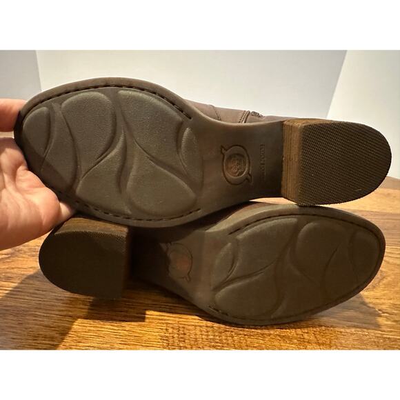 Born Women's Reegan Handcrafted Leather Ankle Booties Brown Size 6.5M NWT - Picture 8 of 12